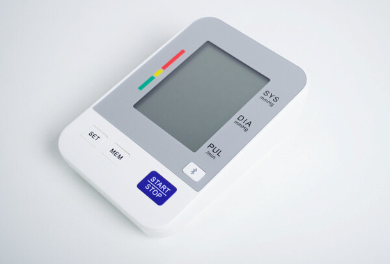 De Buena Calidad Monitor de la presión arterial del OEM Gray Upper Arm Bluetooth Digital para Andriod Venta