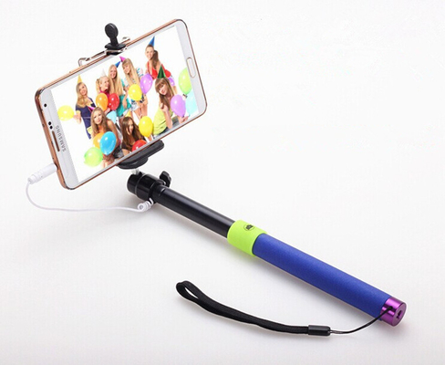 De Buena Calidad Palillo Bluetooth Monopod de Selfie del PDA del acero inoxidable con el cable de audio para el iPhone Venta